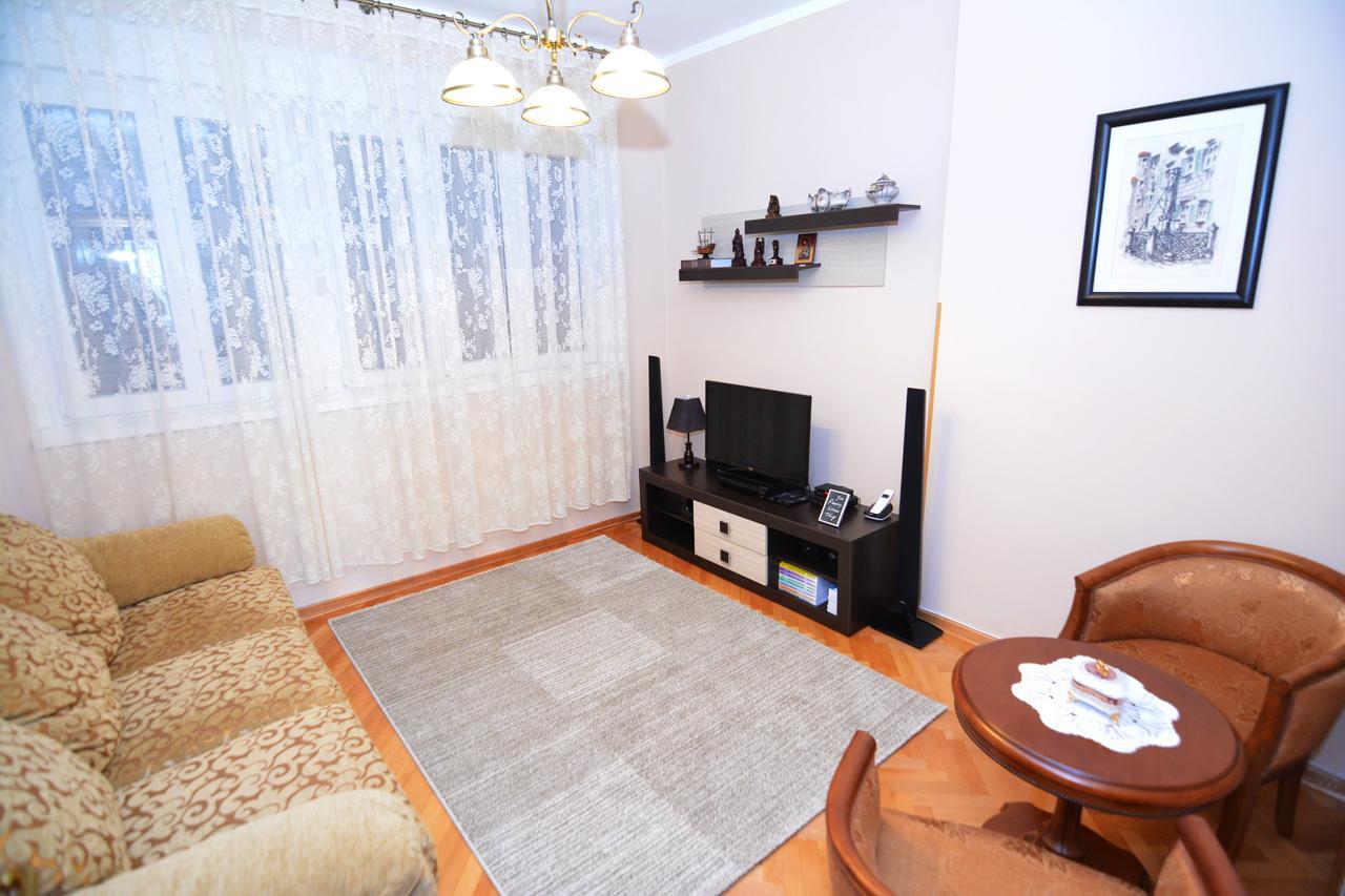 Apartment Todor Kotor Buitenkant foto